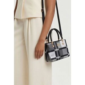 Aidebam vinyl handbag